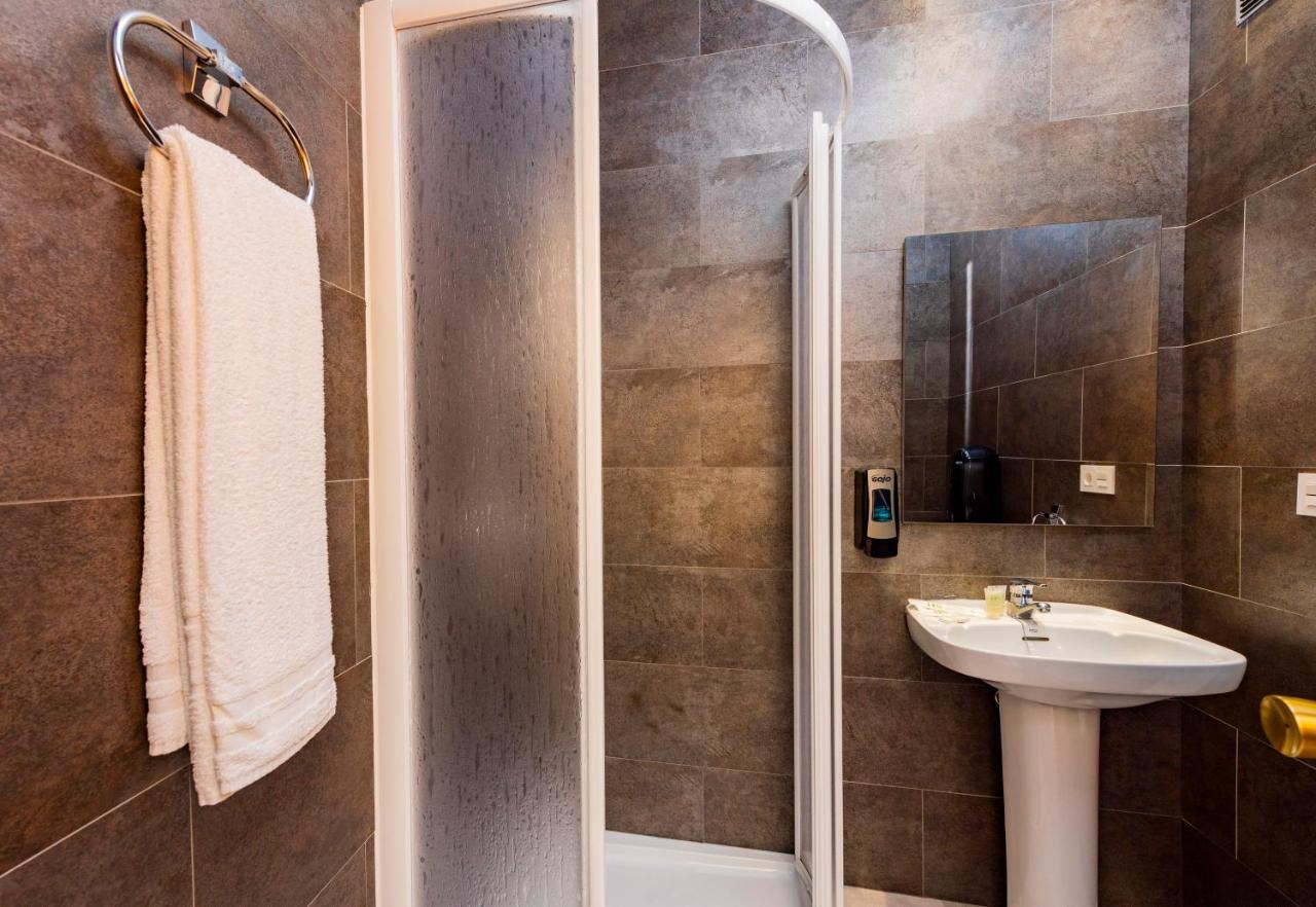 Hotel Manzanito Антекуера Екстериор снимка